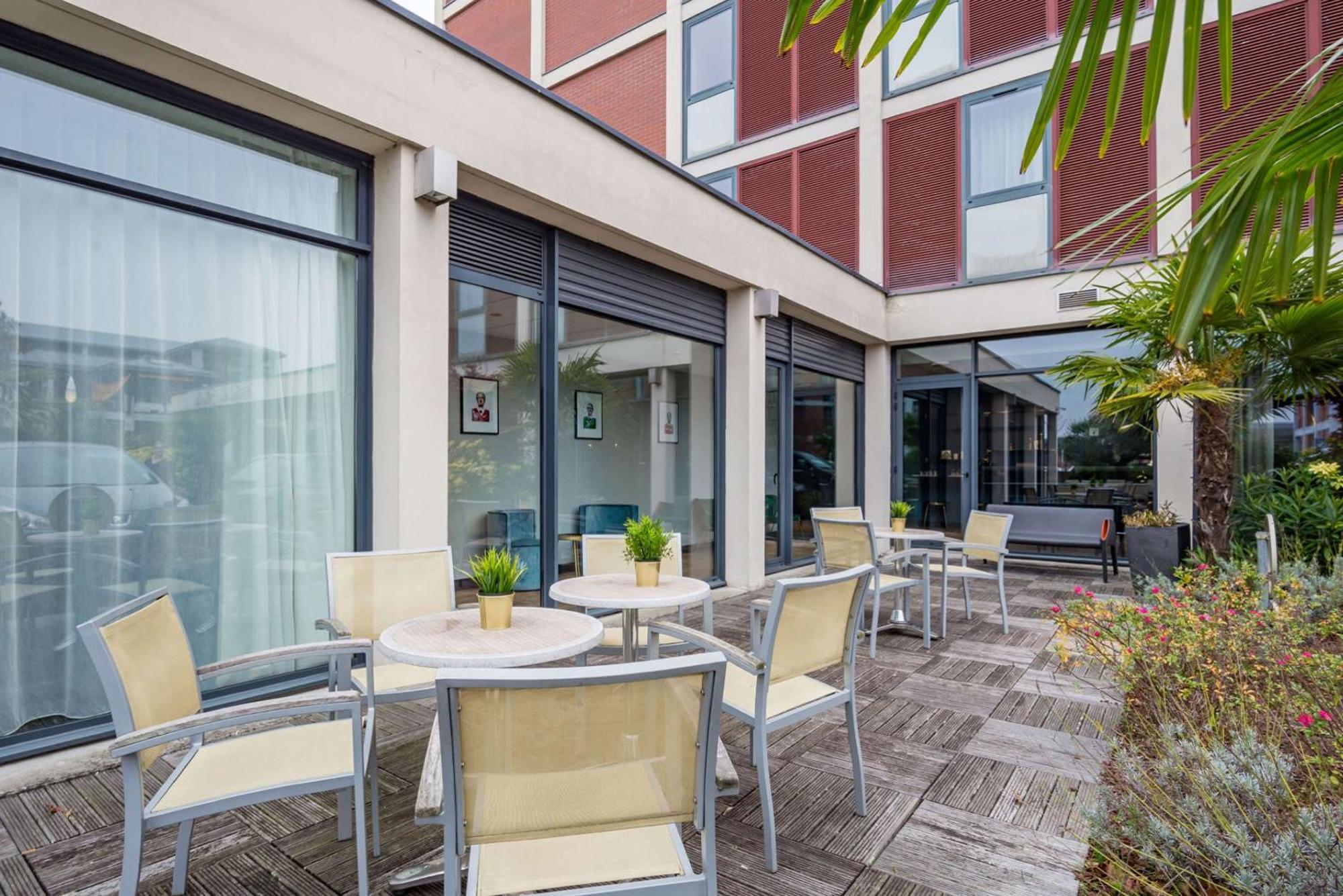 Brit Hotel Du Stade Rennes Ouest Esterno foto