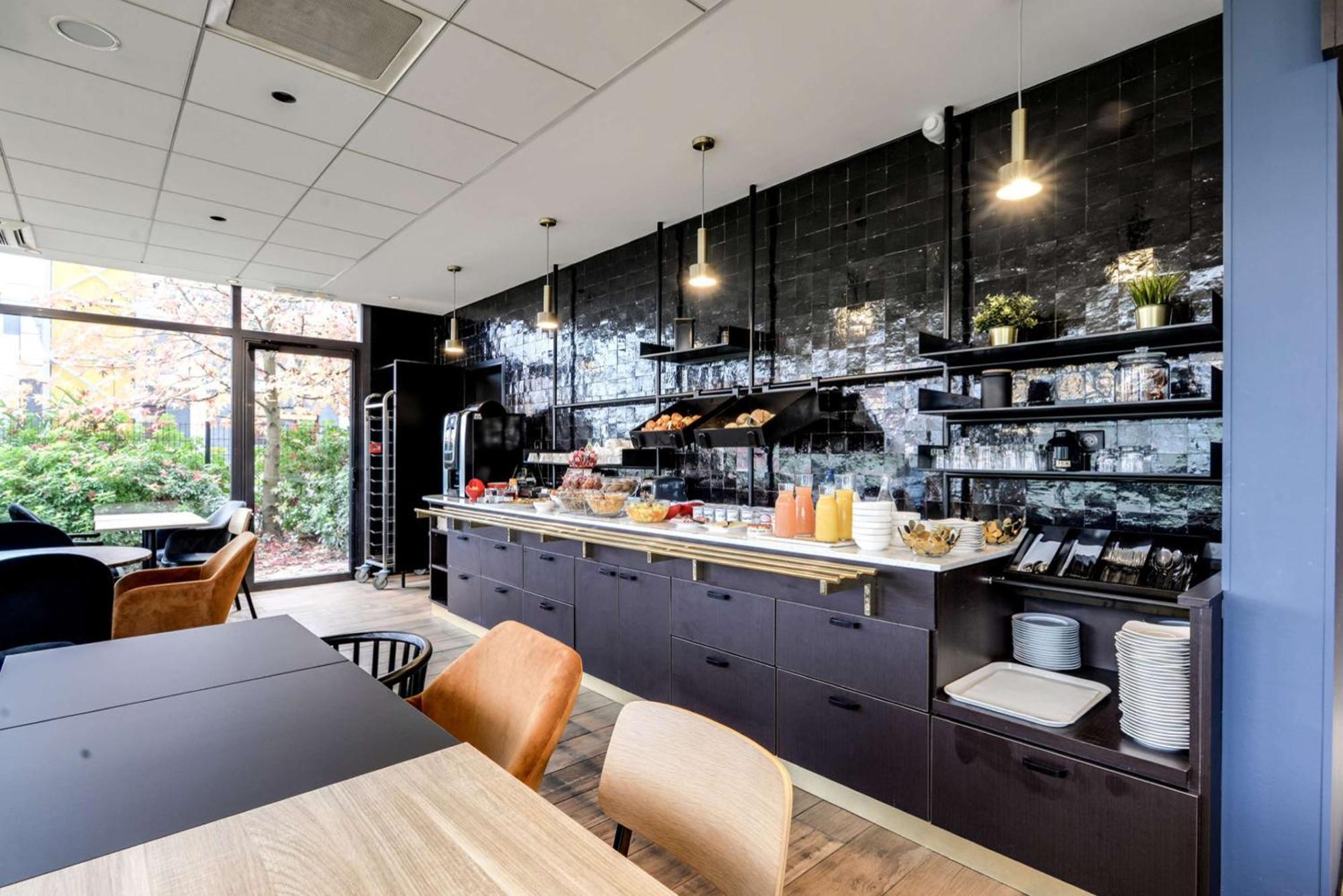 Brit Hotel Du Stade Rennes Ouest Esterno foto