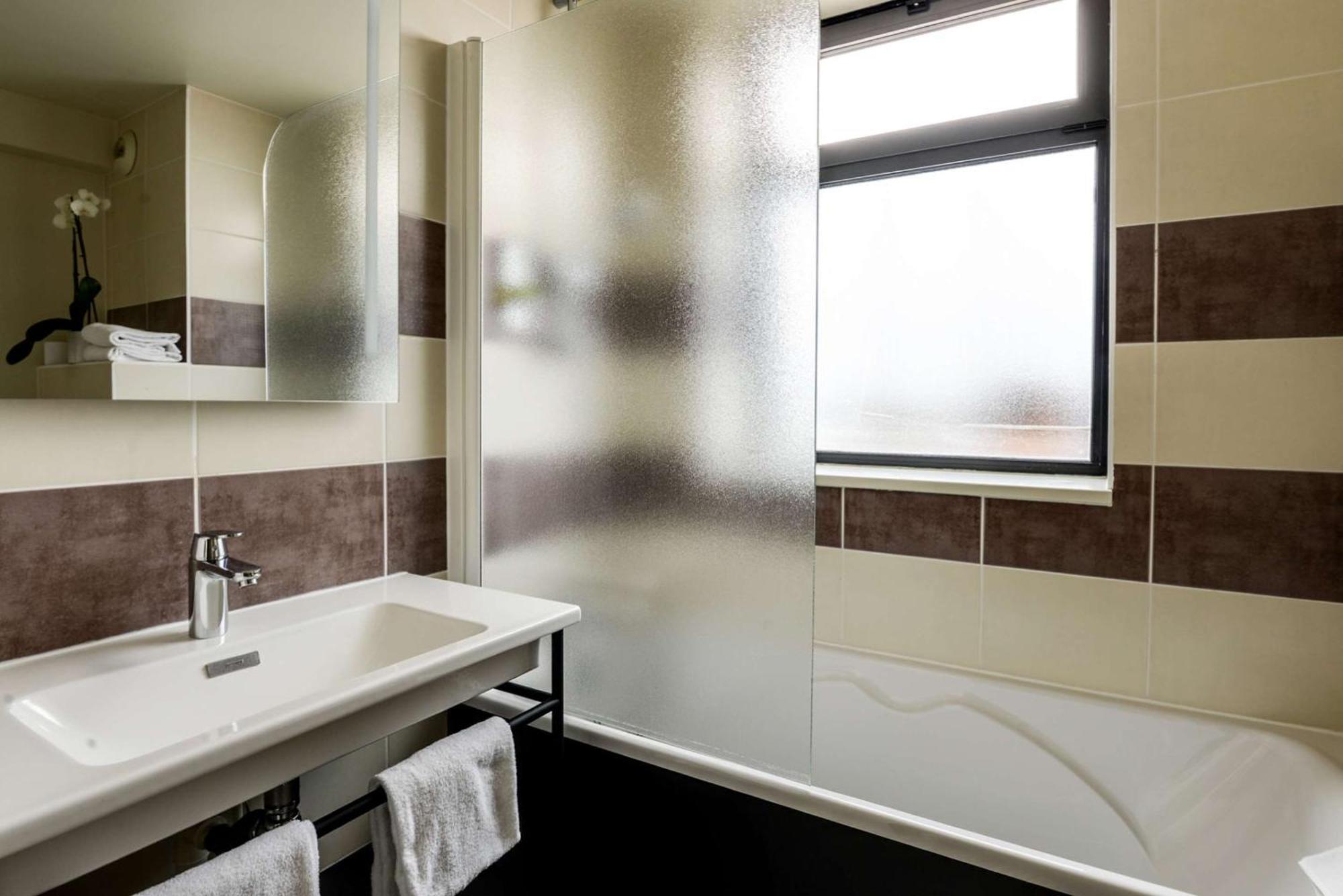 Brit Hotel Du Stade Rennes Ouest Esterno foto