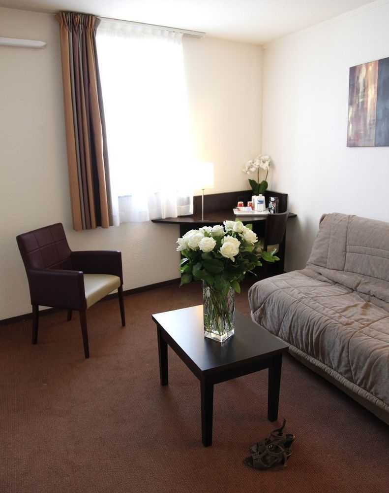 Brit Hotel Du Stade Rennes Ouest Esterno foto