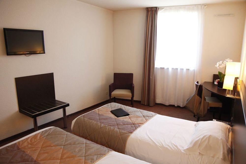 Brit Hotel Du Stade Rennes Ouest Esterno foto